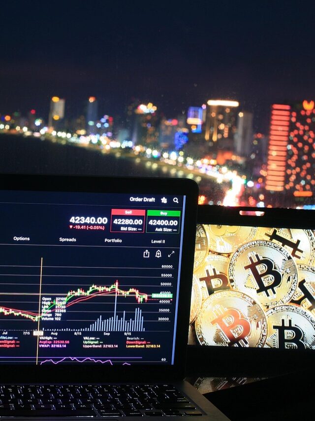 Indian vs. Global Crypto Exchanges 2025: Which is Best for Trading? (Fees, Liquidity & INR)